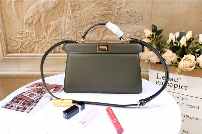  Fendi  펜디 피카부 아이코닉 F8323-3 신상