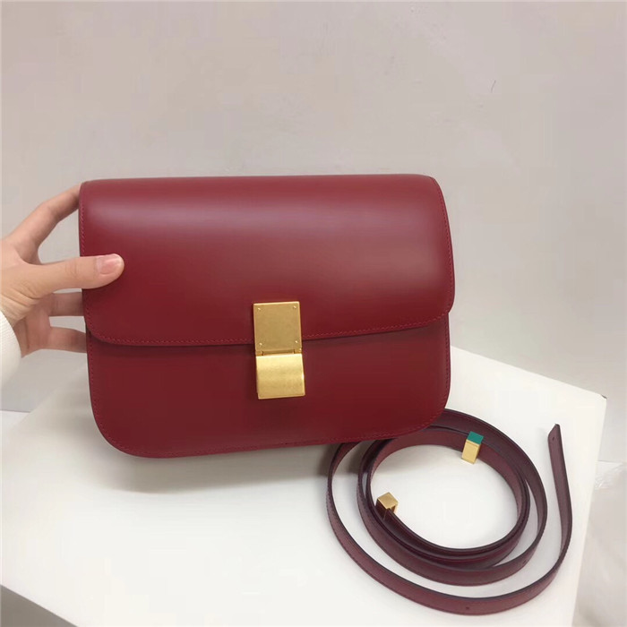  Celine 셀린느 클래식박스 미듐 C63500-4 신상